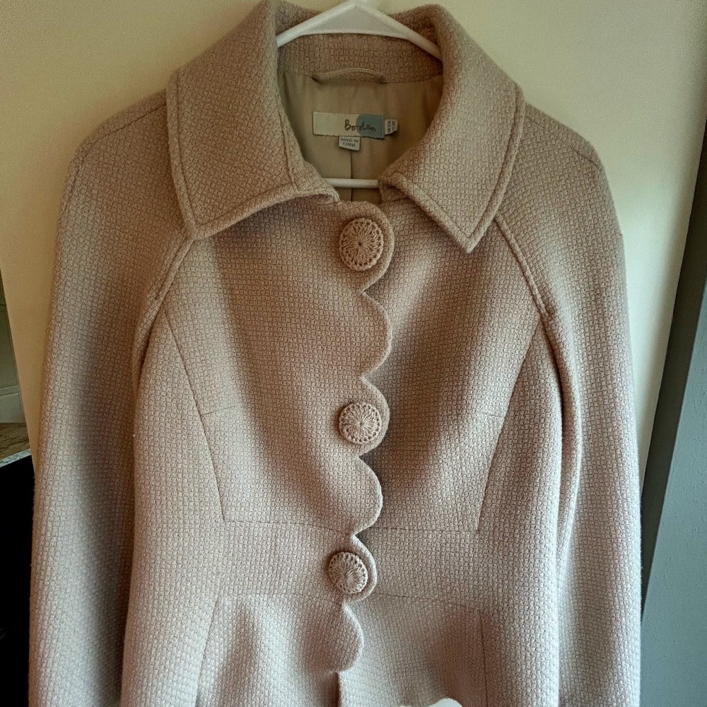 Boden cream scalloped snap button front coat Size 12R